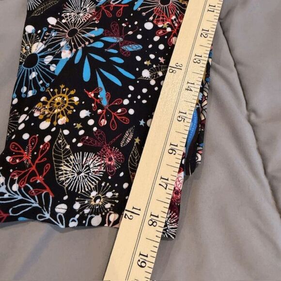 NWT Bundle of 3 Leggings Depot (Amazon) Cropped Stretch Leggings Prints Size XL - Picture 7 of 9